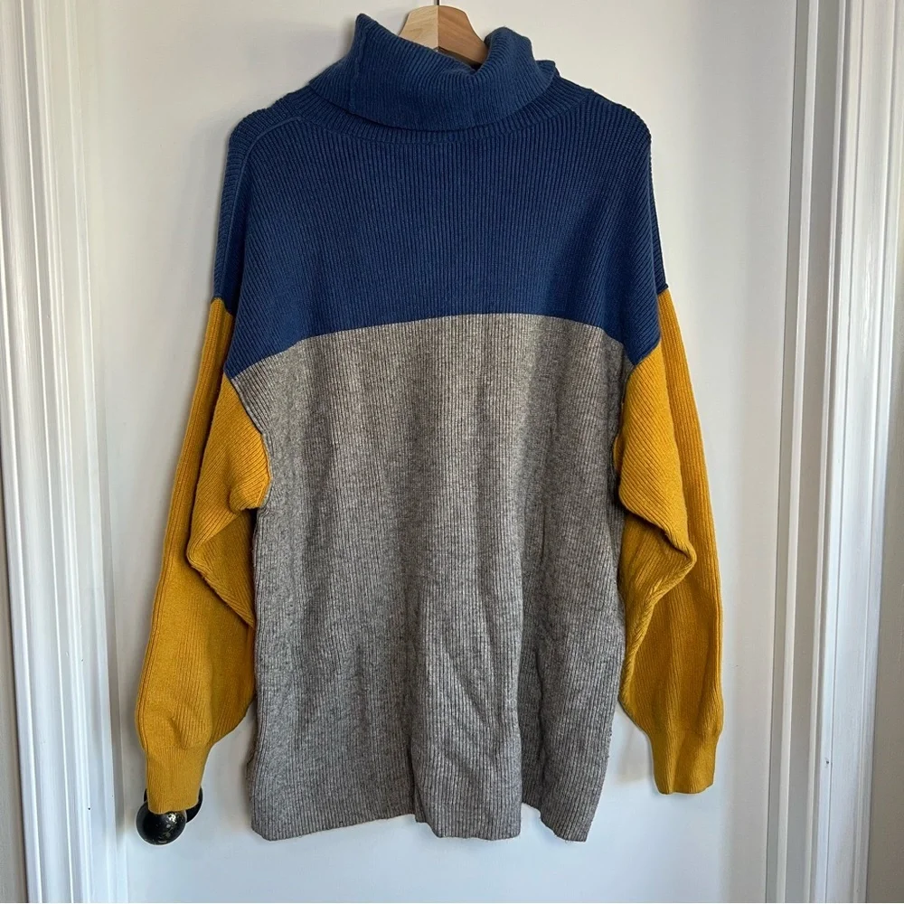 Free People‎ Softly Structured Colorblock Oversized Turtleneck Sweater, Size M